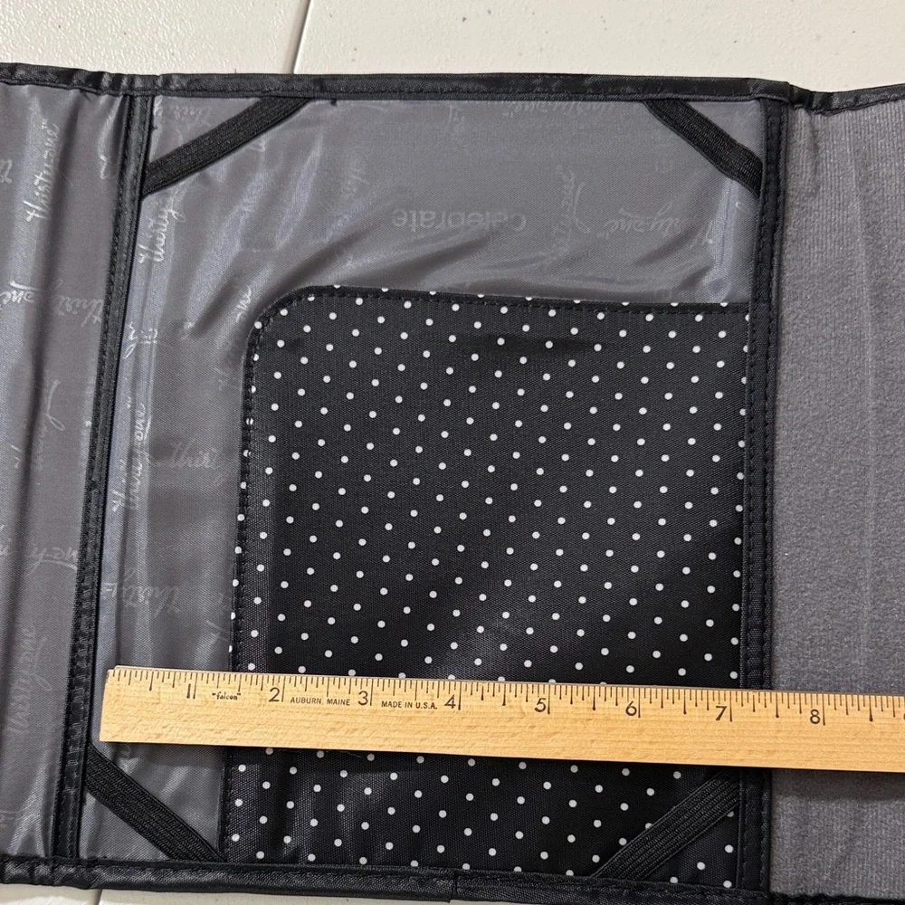 Thirty-One Retired BOLD BLOOM Fold It Up Organizer IPad/Tablet Cover Red/Black